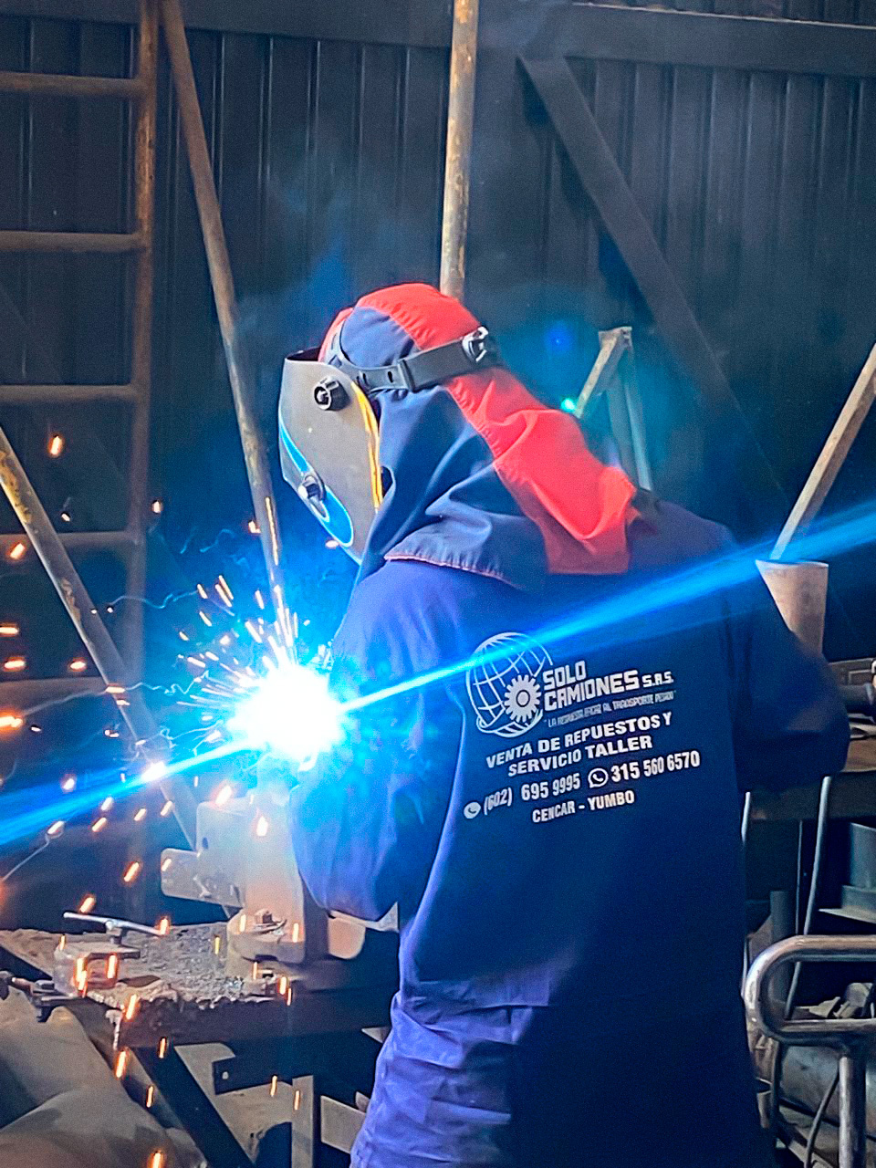 Imagen mecanico soldador Solo Camiones